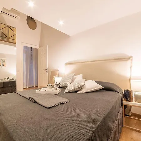 Campo De' Fiori 35 *